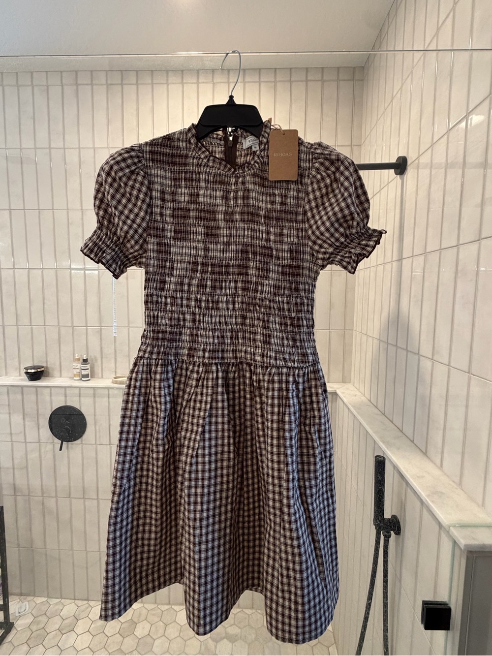 RIHOAS Brown Gingham Smocked Mini Dress with Puff Sleeves - Picture 4 of 7